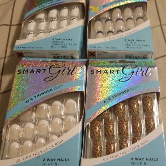 Artificial nails - Picture 1 of 1